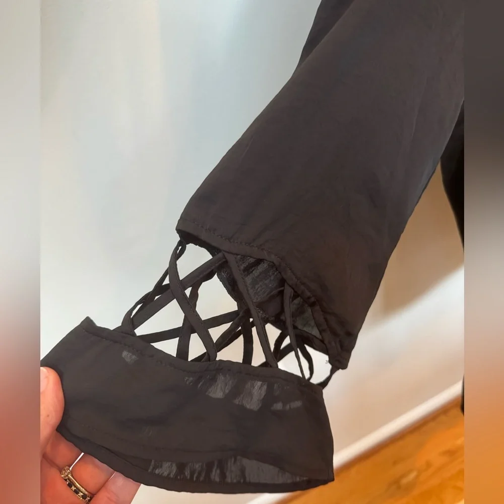 Chico's Women's Lattice Sleeve Blouse - Picture 4 of 6